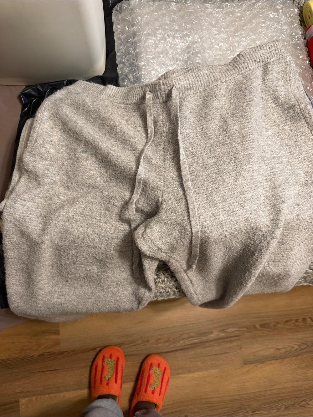 American Eagle Outfitters Light Heather Gray Sweat Joggers